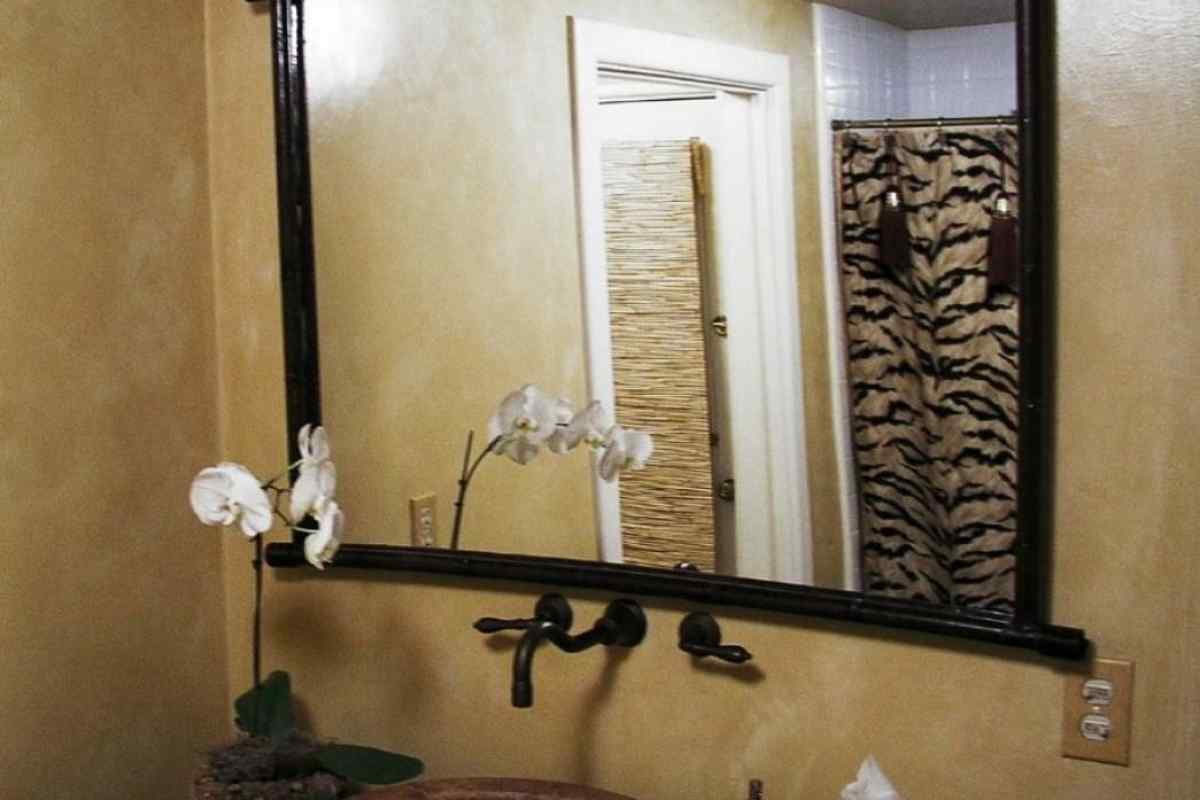 Як вибрати дзеркало у ванну кімнату