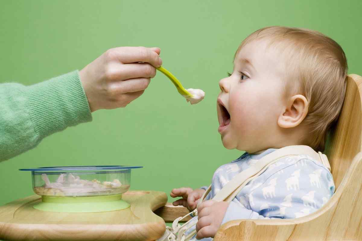 Як годувати дітей