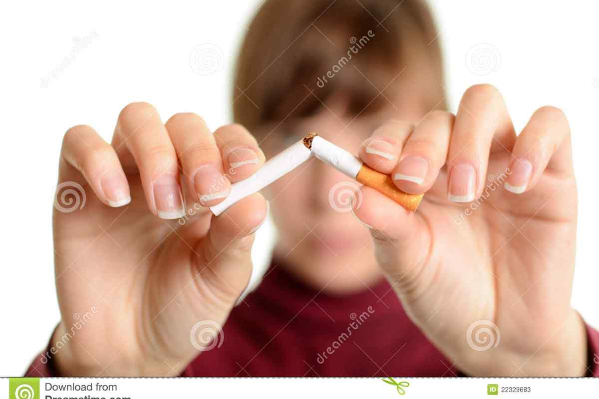 Як відучити дитину курити