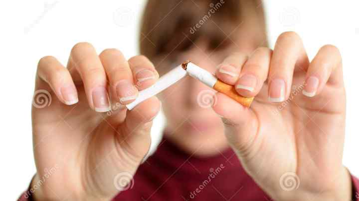 Як відучити дитину курити