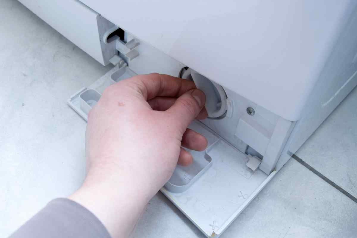 Як прочистити фільтр у пральній машині