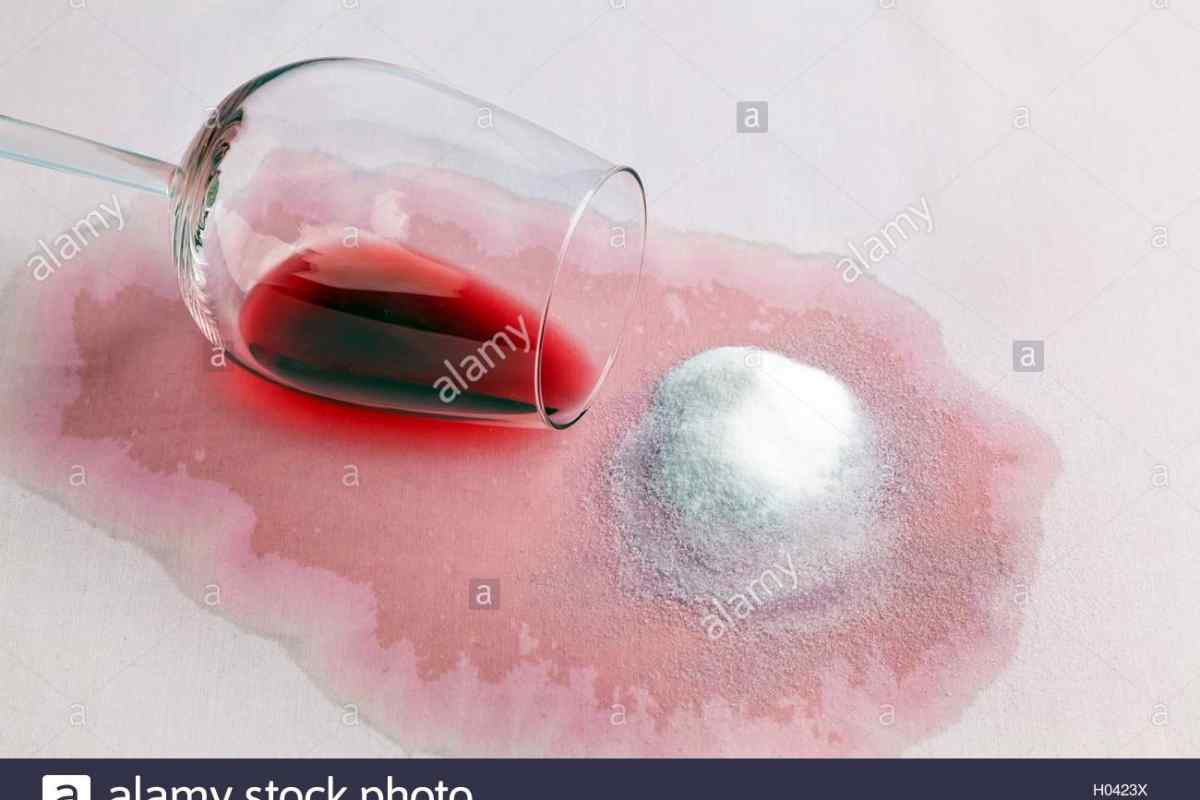 Як вивести вино