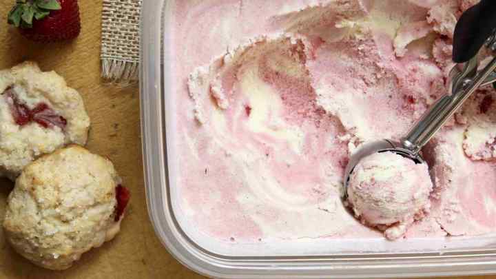 Як приготувати домашнє морозиво: 3 прості рецепти