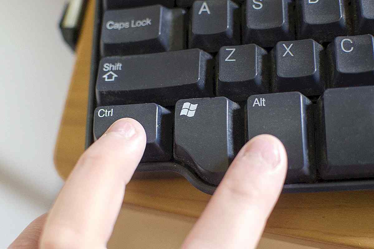 Як прибрати софт-клавіші