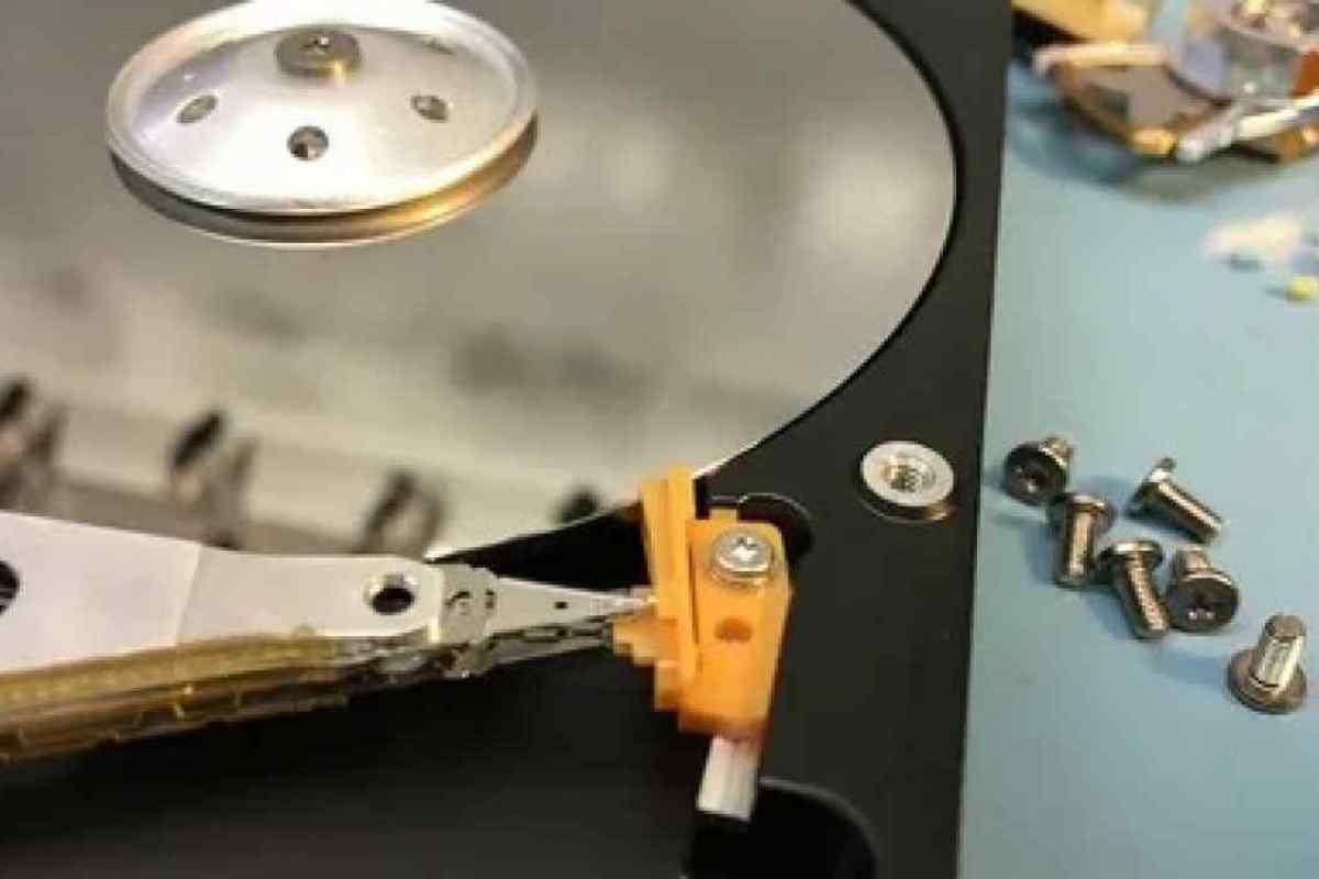 Як форматувати, якщо диск захищено від запису