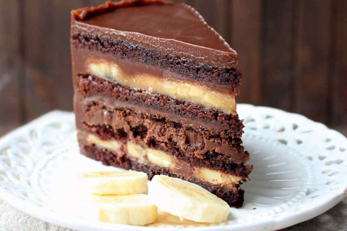 Шоколадно-банановий торт