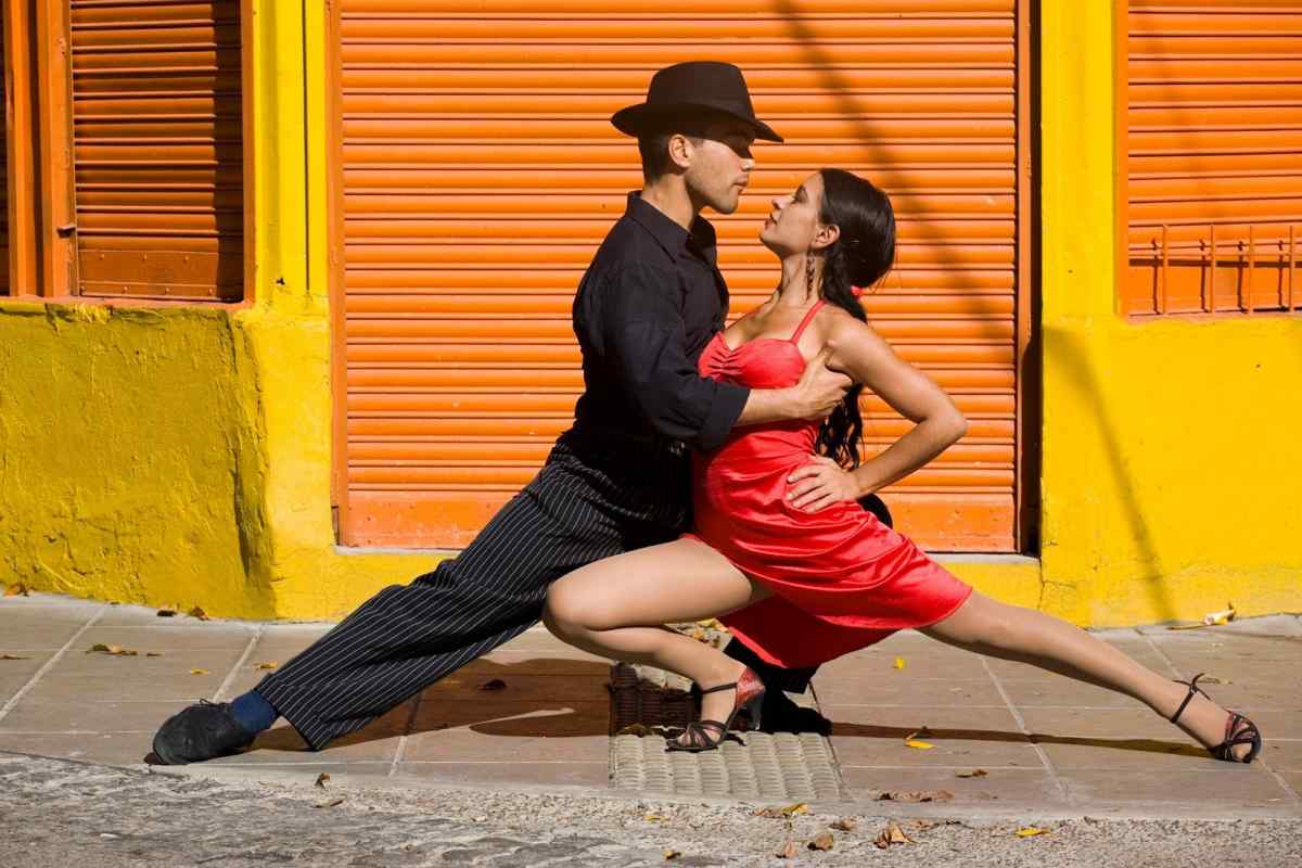 Покращуємо поставу і походку за допомогою аргентинського танго