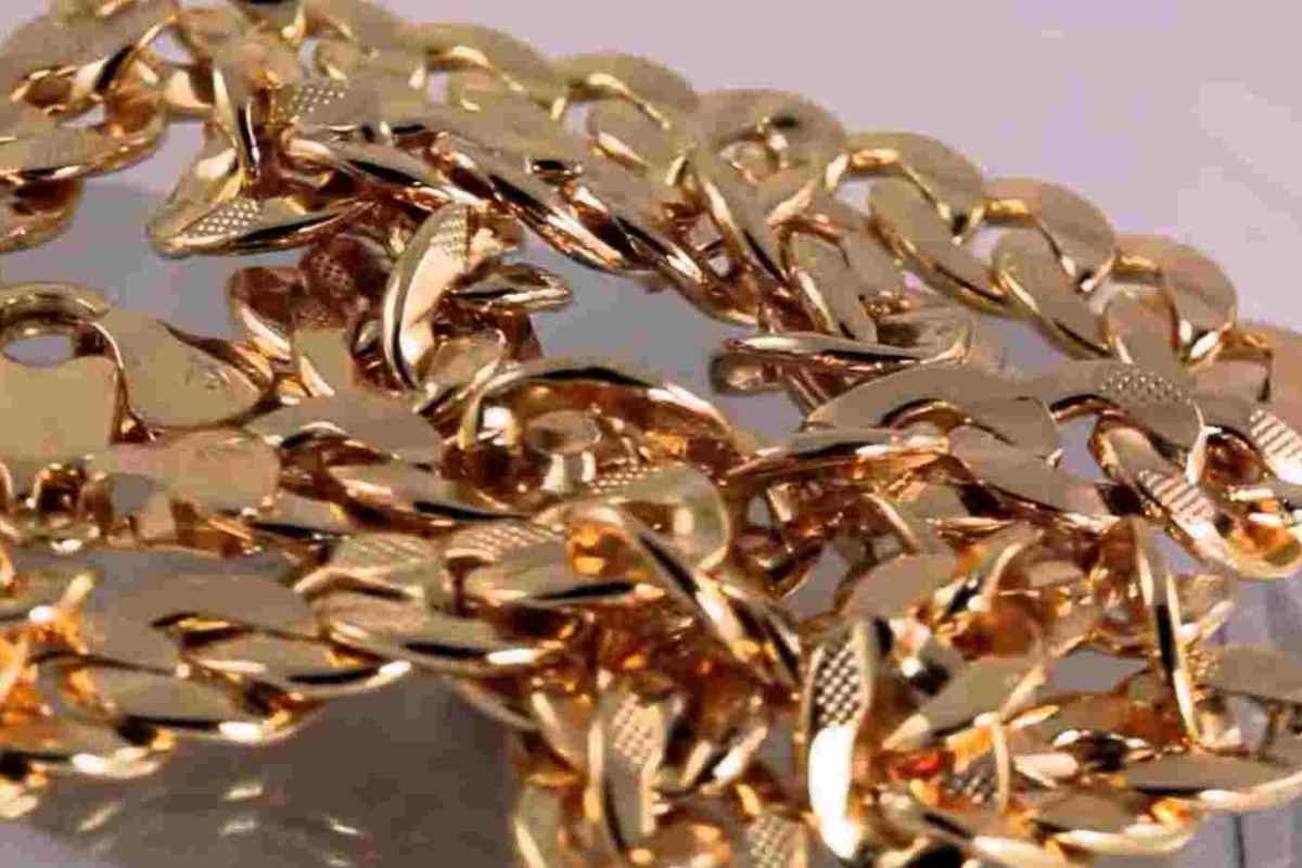 Чому золото відносять до дорогоцінних металів