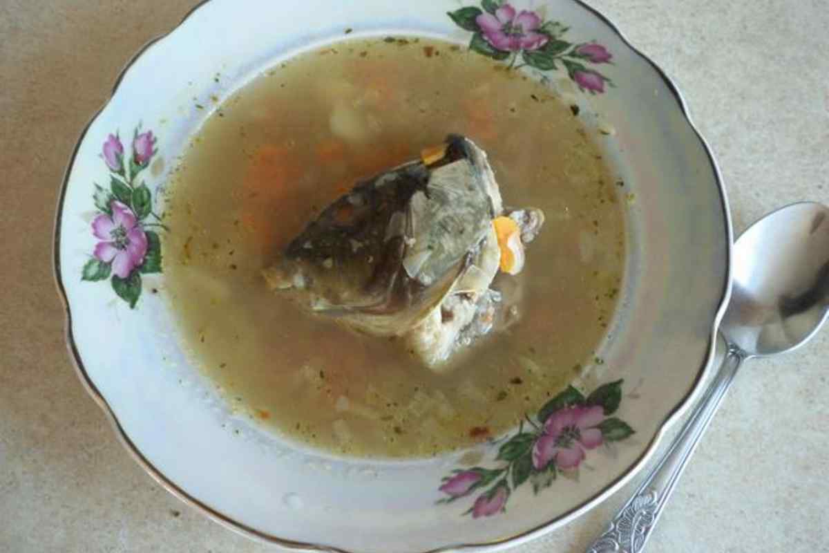 Як приготувати суп із сьомги
