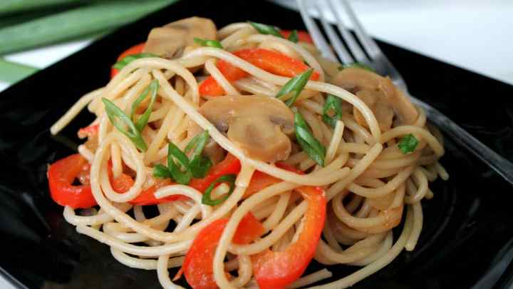 Як приготувати гарнір смачно і просто: м 'ятні спагеті