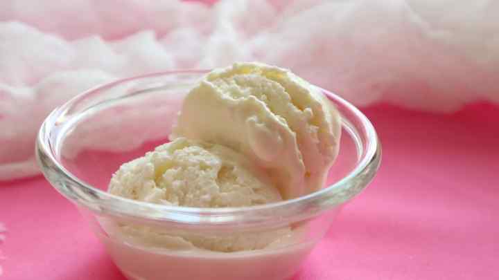 Як зробити морозиво з вершків і згущенки