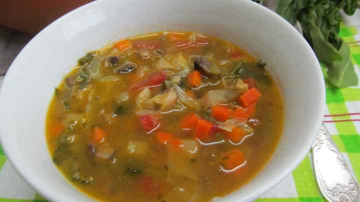 Грибний суп з червоною фасіллю