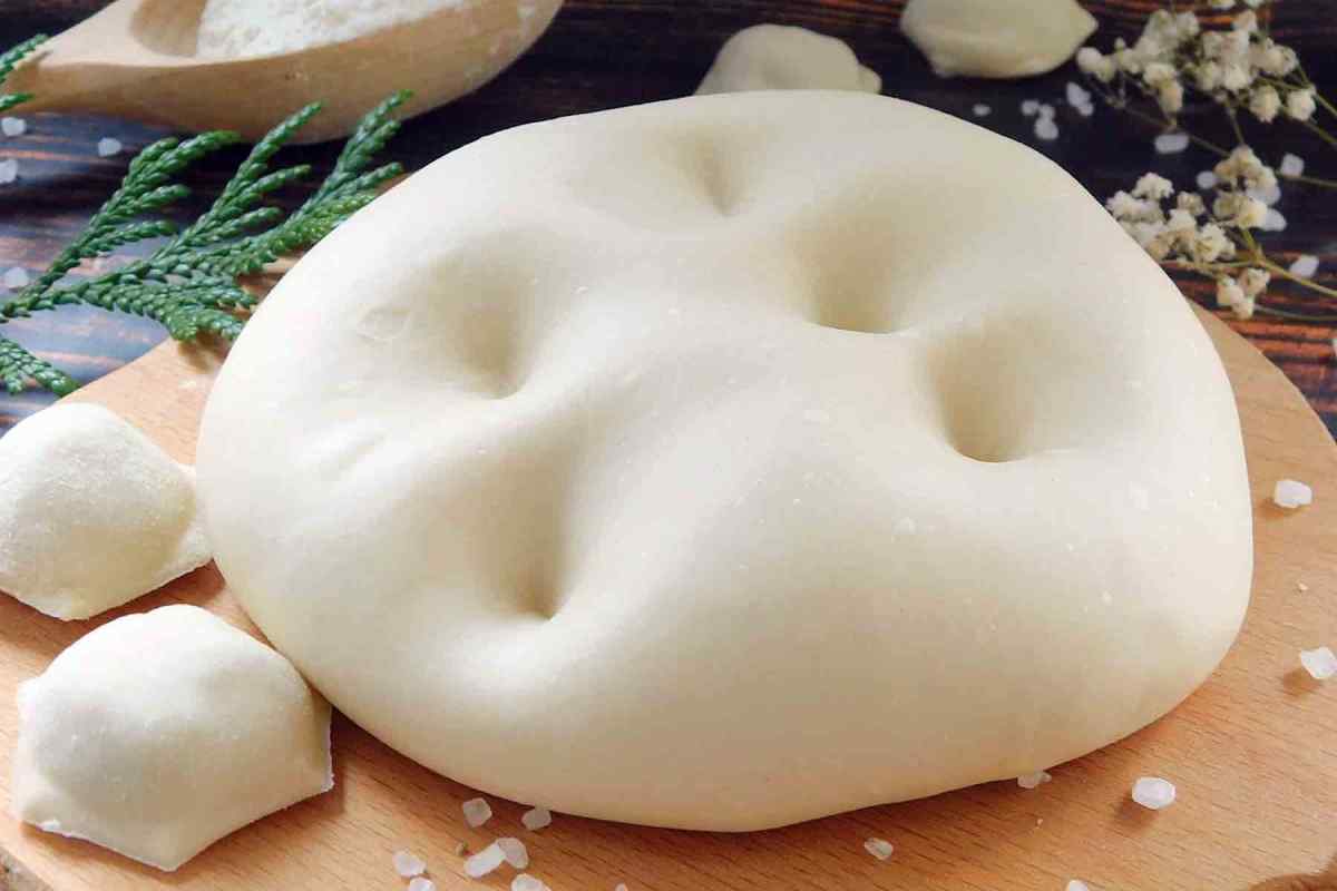 Як зробити просте тісто на вареники: рецепти для ледарів