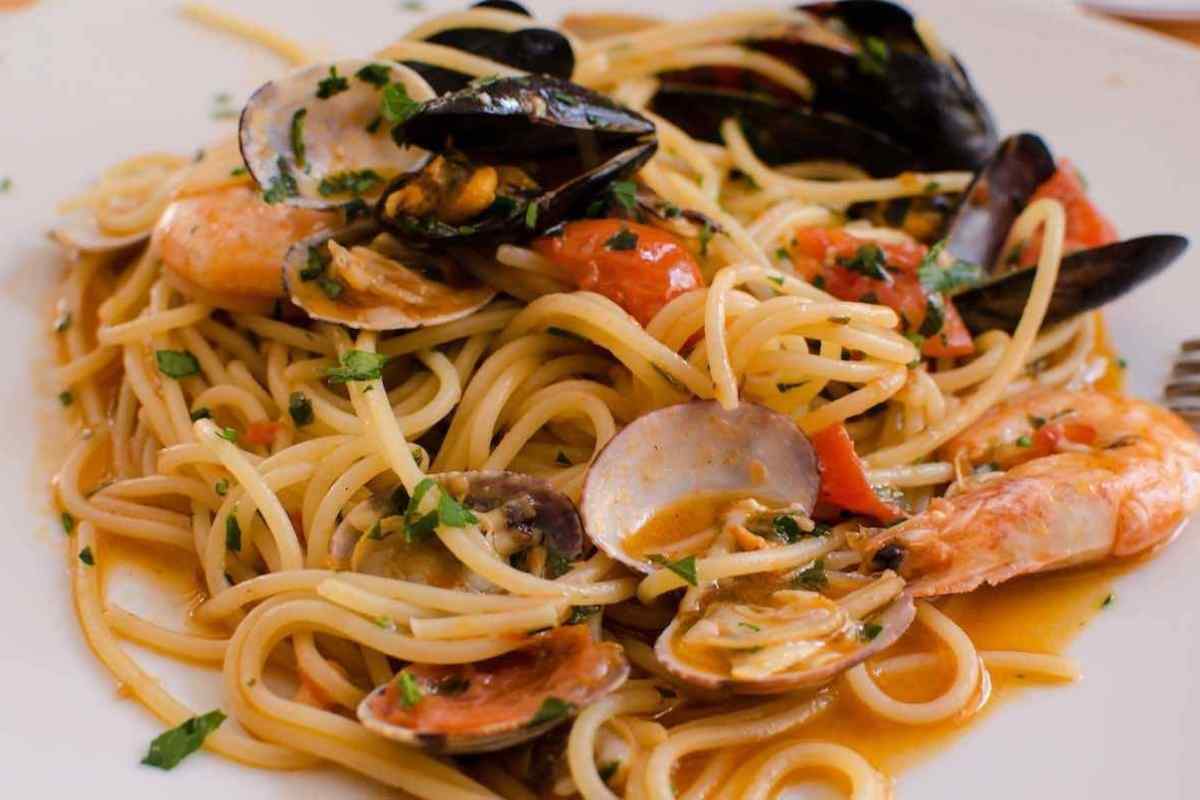Як приготувати спагеті з морепродуктами