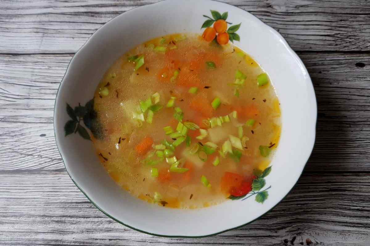 Як приготувати легкий овочевий суп