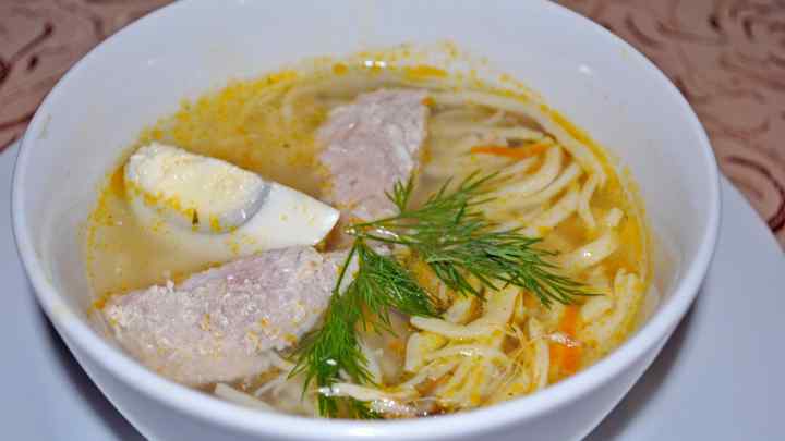 Рецепт курячого супу з локшиною