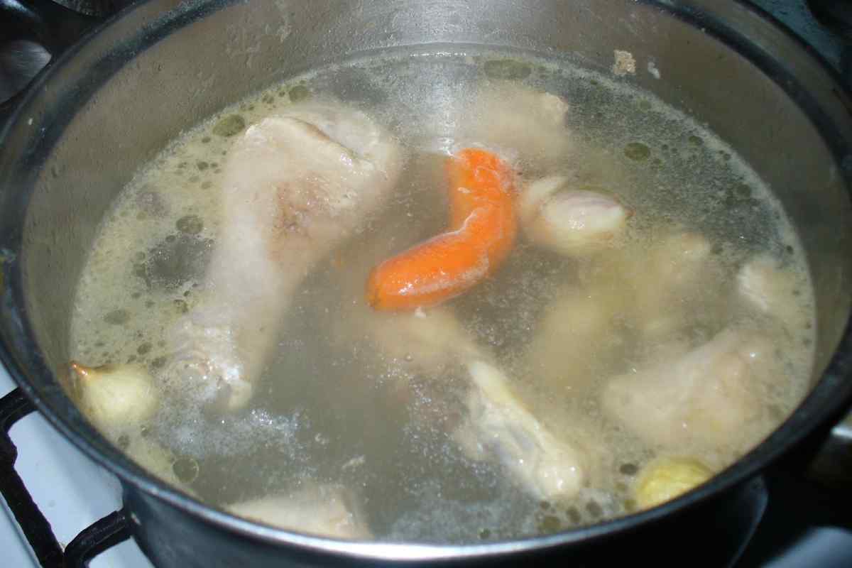 Як зварити смачний курячий суп