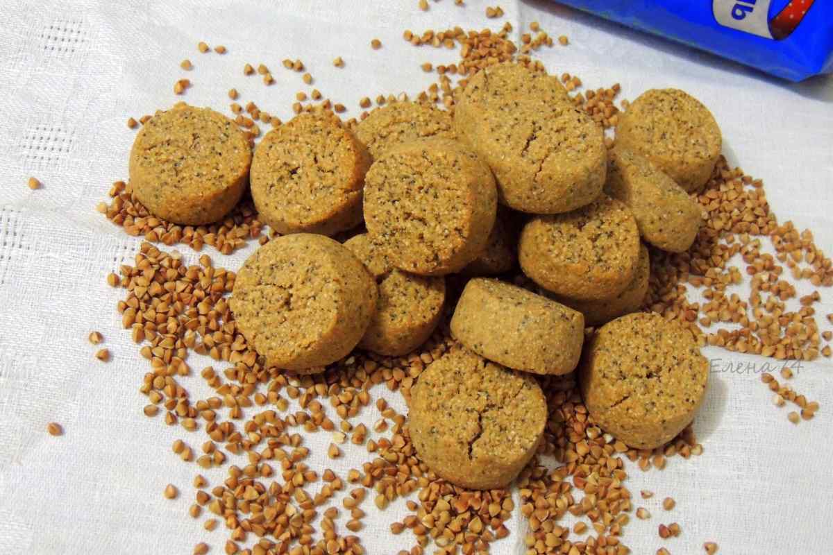 Як зробити смачне печиво з гречаного борошна без цукру