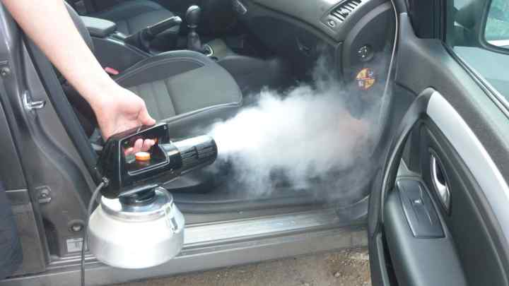 Як усунути запах бензину