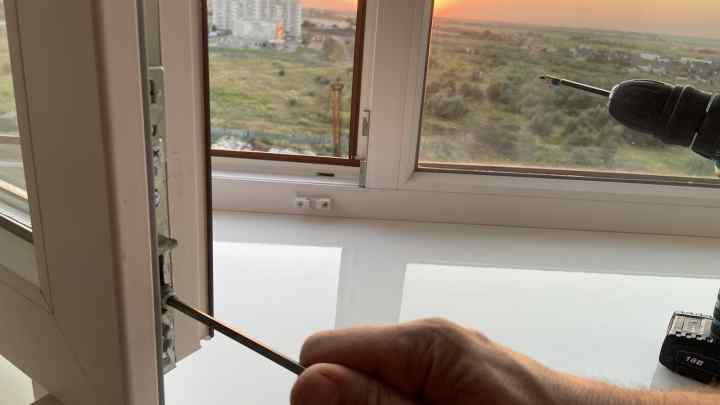 Як заробити укіс вікна