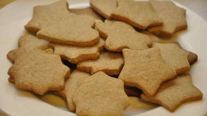 Як приготувати просте імбирне печиво