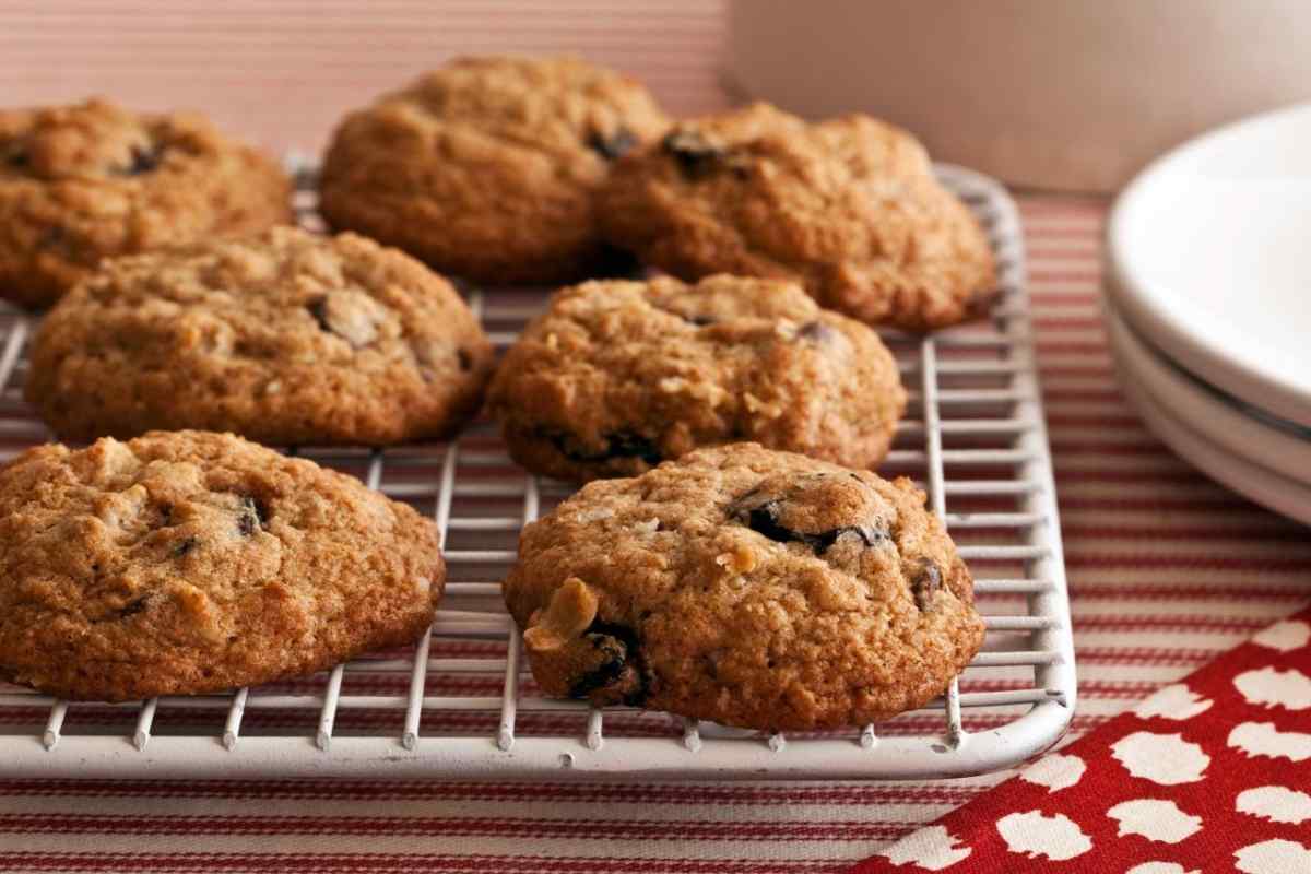 Як приготувати дуже смачне вівсяне печиво в домашніх умовах