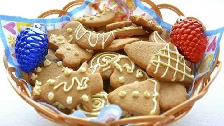Новорічне печиво з підручних продуктів