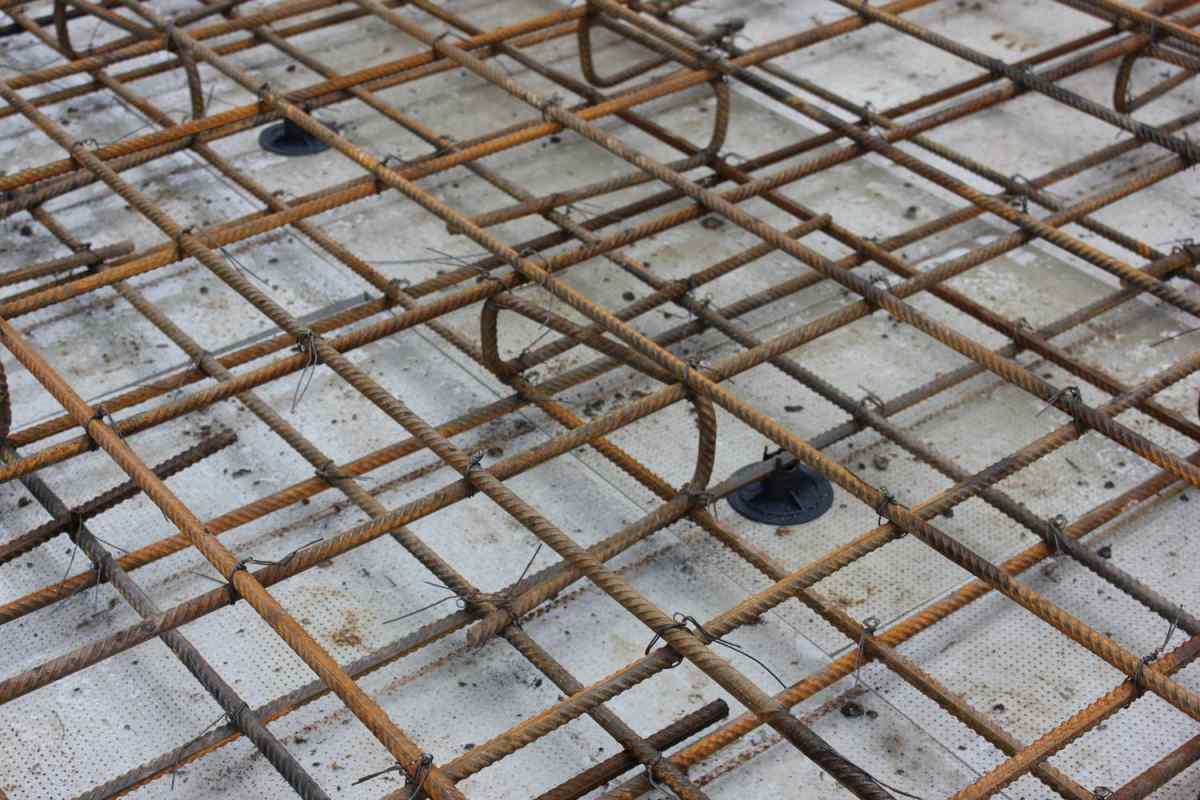 Як армувати бетонну плиту