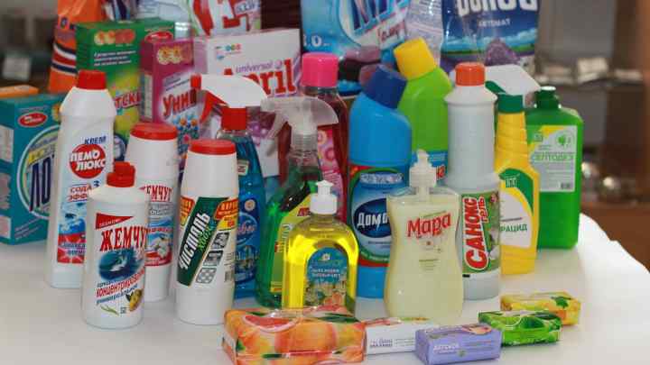 Чим можна замінити миючі і чистячі засоби в будинку