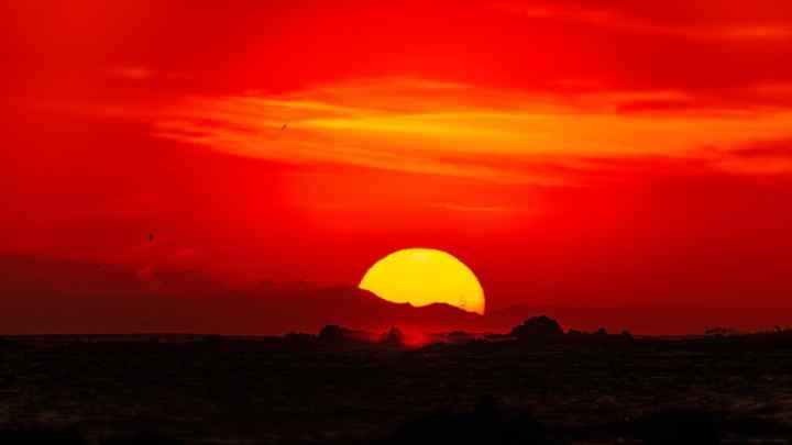 Чому захід сонця червоне