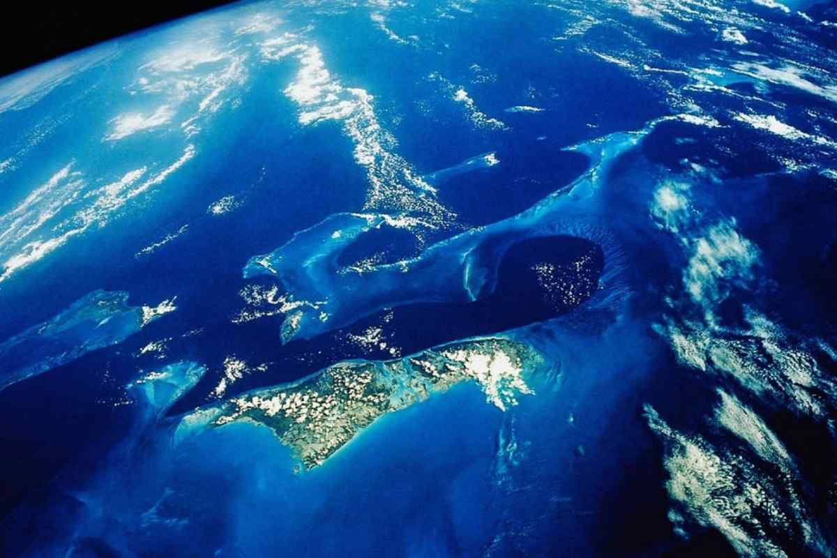 Скільки морів на Землі