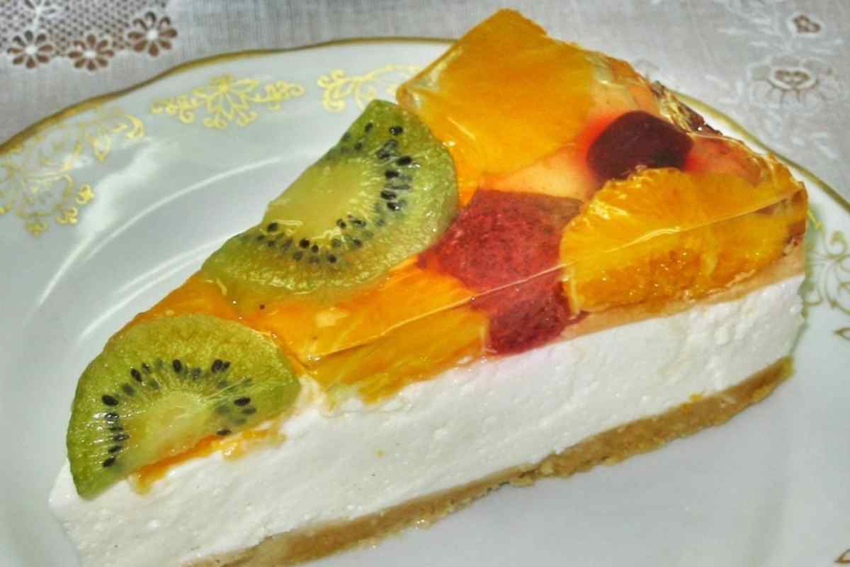 Як приготувати ніжний творожний десерт з фруктами і желатином