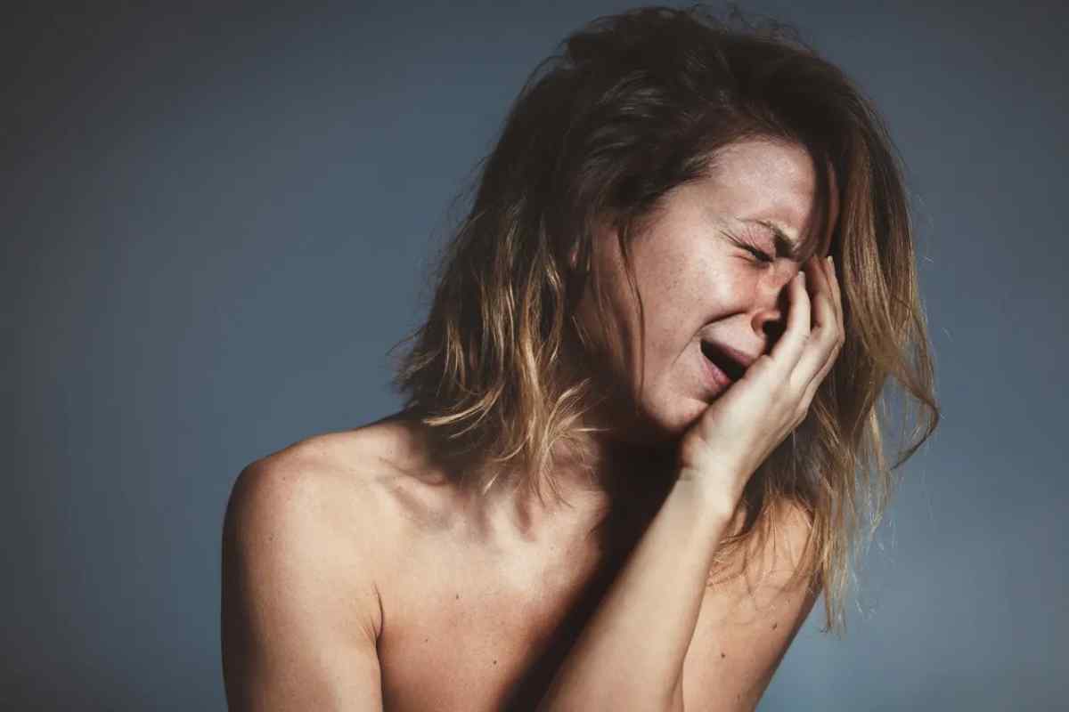 Чому плаче жінка