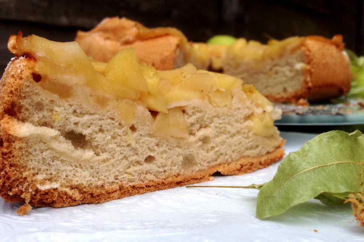 Пиріг з медово-карамельними грушами