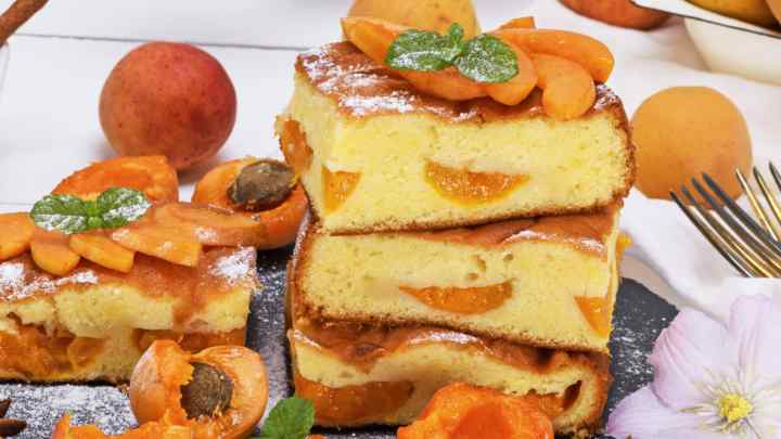 Як приготувати маффіни з персиками і корицею