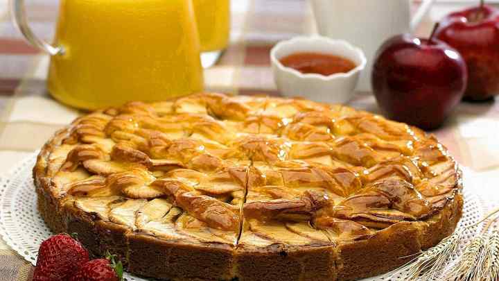 Як приготувати смачний пиріг з яблук