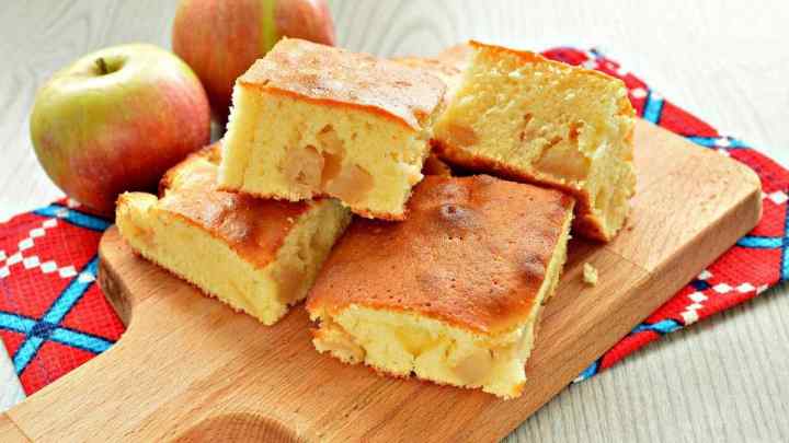 Як приготувати вершковий пиріг з яблуками