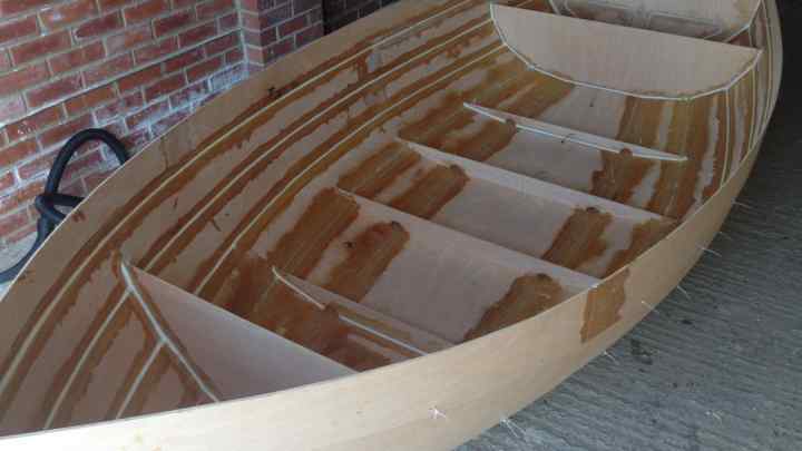 Як побудувати дерев 'яний човен