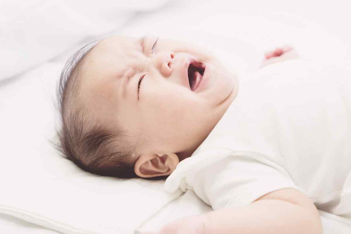 Чому діти здригаються уві сні