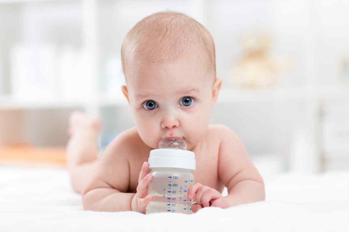 Чи треба давати воду новонародженим при грудному вигодовуванні