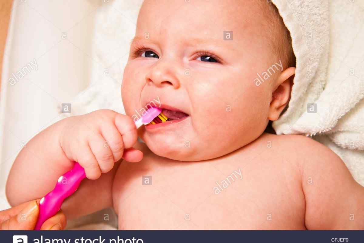 Як збити температуру у дитини при прорізуванні зубів