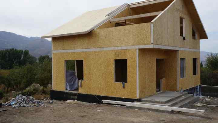 Скільки коштує самому побудувати будинок