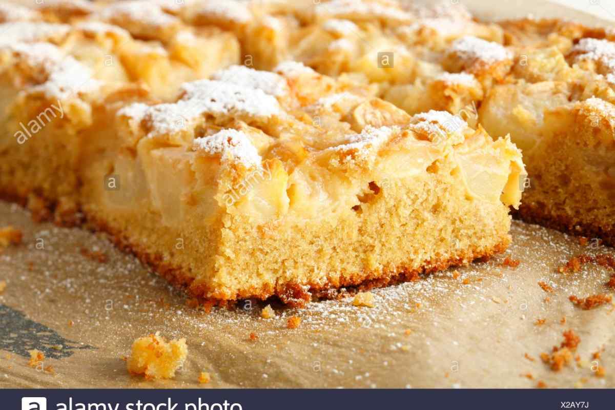 Шар яблучного пирога із заварним кремом
