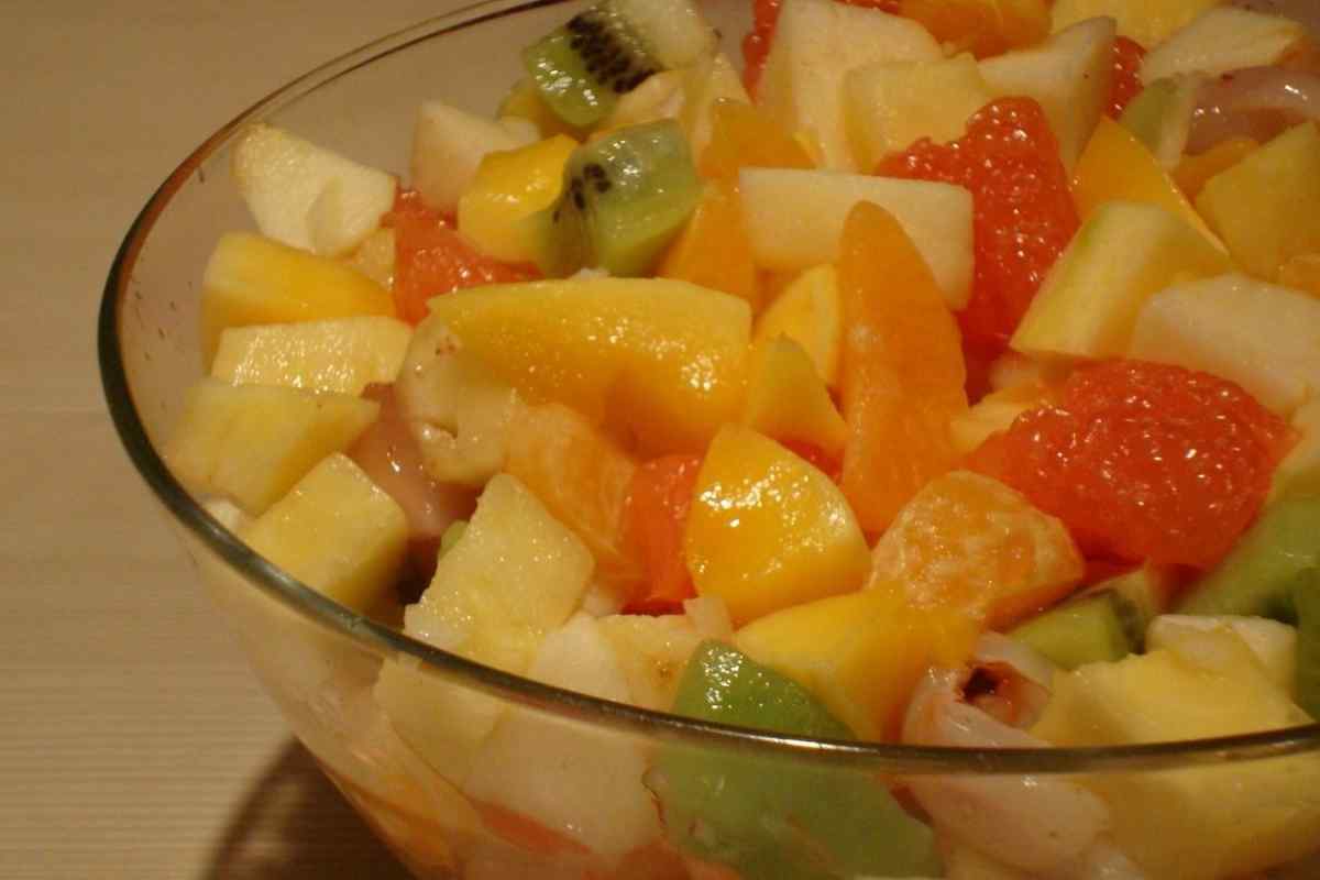 Як приготувати фруктовий салат із соусом