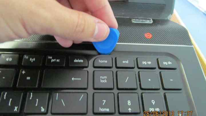 Як зняти кнопки з клавіатури