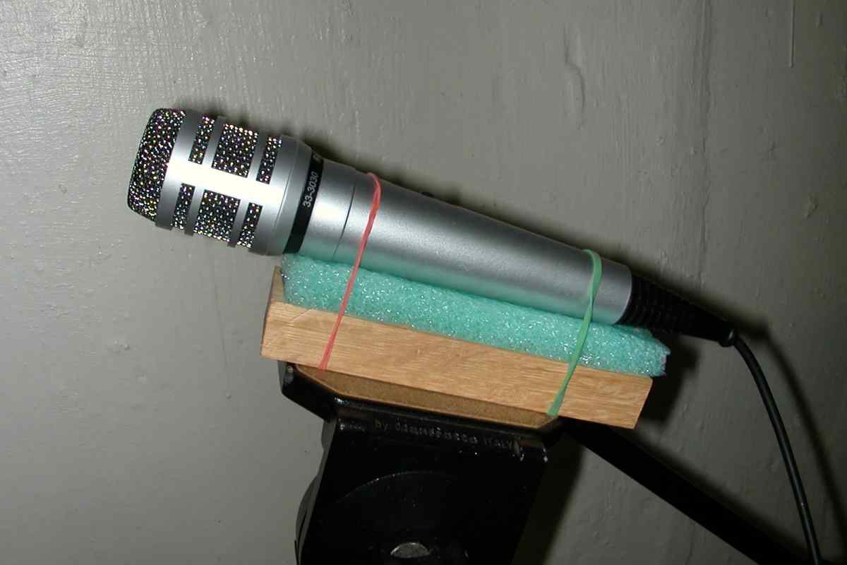 Як увімкнути посилення мікрофона