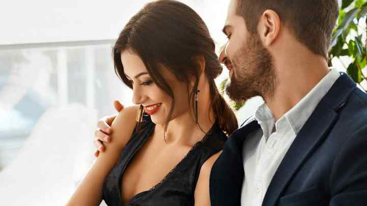 Як правильно поводитися жінці з чоловіком у побудові особистих стосунків