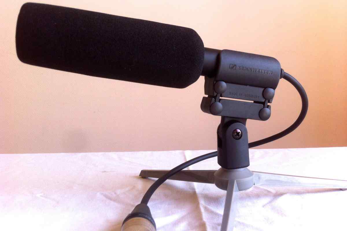 Як вставити мікрофон