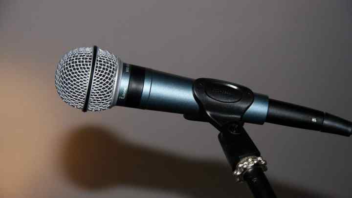 Як прибрати затримку мікрофона