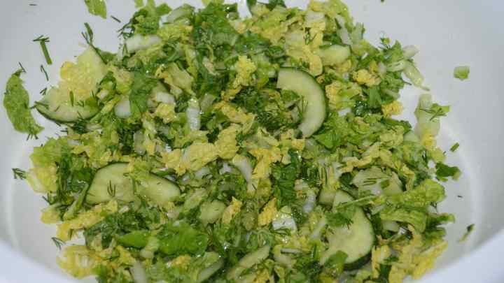 Рецепти салатів з китайською капустою